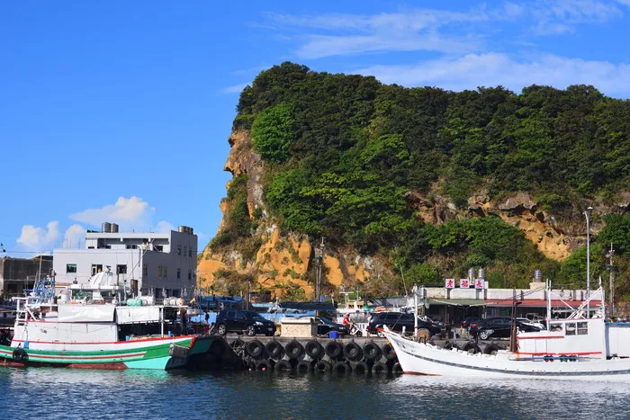 酋长岩、面、山、海、海岸、船、码头、船只