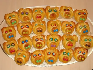 采购产品糕点，甜食，烘焙，蛋糕，丹麦糕点，小猪，食品，食品和饮料