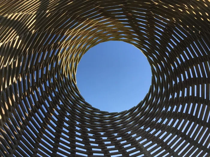 纪念碑, Stekene, 木头, 蓝天, 几何形状, 圈子, 形状, 天空