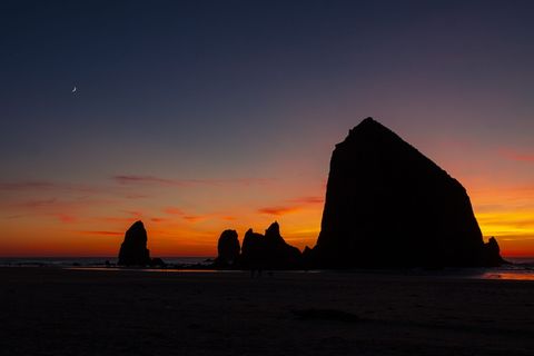 岩层轮廓 岩层轮廓