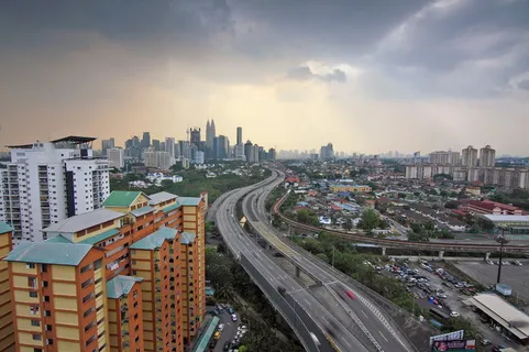 鸟瞰、景观、城市景观、吉隆坡、贝伦港平原、雨后、壮观的天空、城市
