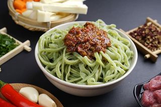 面条、酱汁、食品、食品和饮料、健康饮食、意大利面、意大利食品、蔬菜