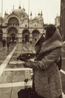 意大利，威尼斯大都会，威尼斯，马克大教堂，圣马可广场，女孩，鸽子，神奇