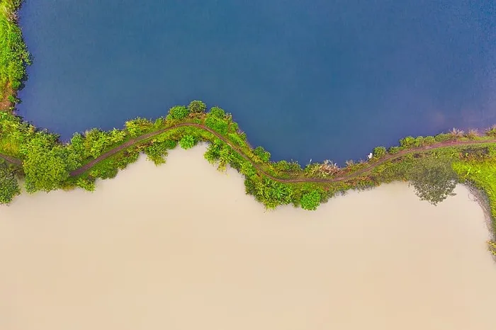 近海海岸的航空摄影