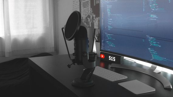 屏幕、显示器、电子设备、显示器、键盘、计算机、计算机硬件、计算机键盘