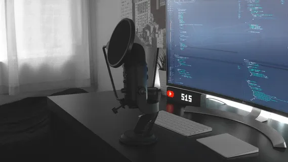 屏幕、显示器、电子设备、显示器、键盘、计算机、计算机硬件、计算机键盘