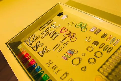 博览会上的各种艺术装置