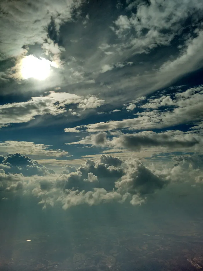 Ceu，太阳，窗户，飞机，天空，飞机的窗户，云，云