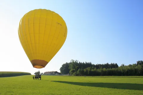 气球,气密外壳,充气,充气,空气,热气球,提升气体,氦气 气球,气密外壳,充气,充气,空气,热气球,提升气体,氦气