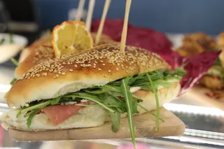 选择性、聚焦摄影、法式面包、汉堡、食物、开胃酒、三明治、火箭