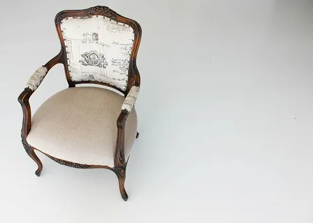 照片，棕色，木质，镶框，白色，软垫，扶手椅，椅子