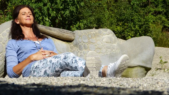 女人，龙，休息，放松，驯服，幻想，童话，女性