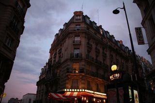 法国、巴黎、拉马克-考莱因考特、麦德龙、蒙马特、日落、建筑、建筑外观