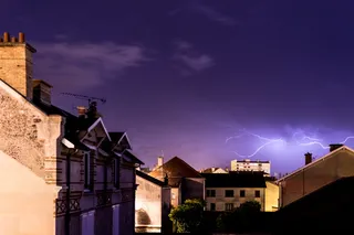 闪电，闪电，风暴，闪电，闪电，建筑物外部，建筑，夜间，建筑结构