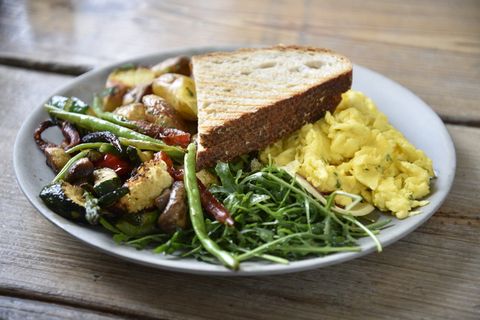 三明治配蔬菜，无标题，食物，早餐，正餐，鸡蛋，吐司，蔬菜桌