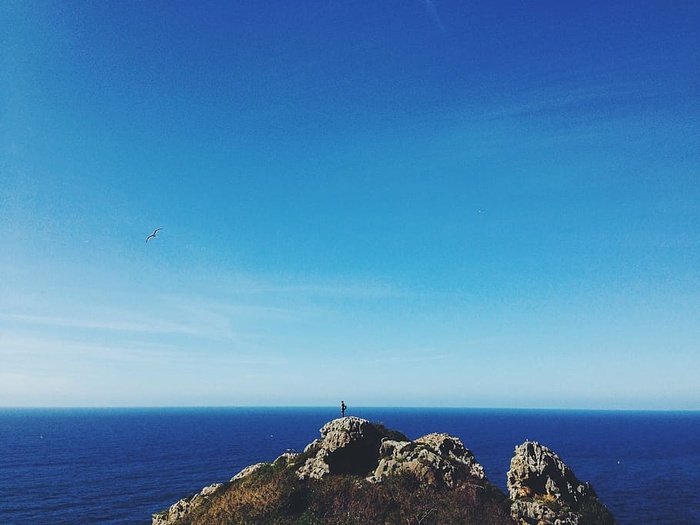 人，站立，灰色，峰前，海，白天，风景，照片