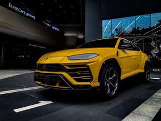 黄色兰博基尼乌鲁斯