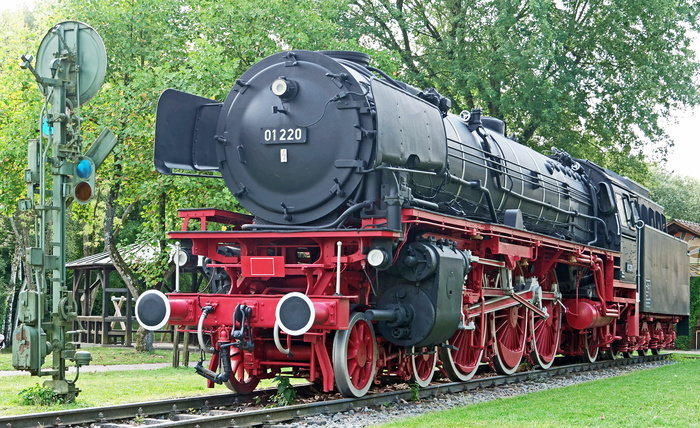 蒸汽机车，登马洛克，特快列车，br01，br 01，新建筑锅炉，城市公园，treuchtlingen