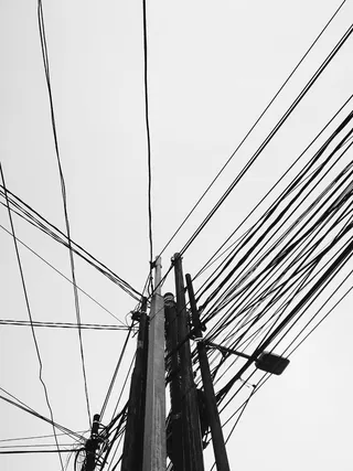 印度尼西亚，cilandak，jl。拉布·拉亚27号，黑白，电线，vsco，移动摄影，极简主义者