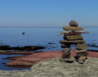stock stone，calm，body，water，inukshuk，stones，roche，river