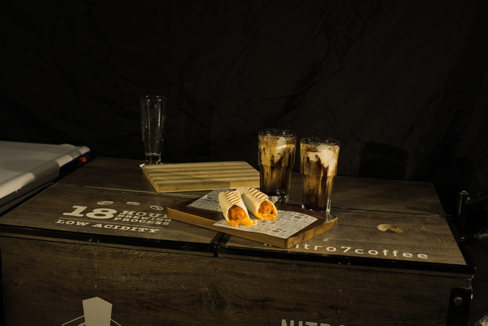 硝基7，咖啡，食品，配对，冷冲泡，冰茶，巧克力，饮料