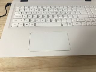 笔记本电脑，lg笔记本电脑，lg ultra笔记本电脑，电脑，笔记本电脑，科技，电脑键盘，桌子