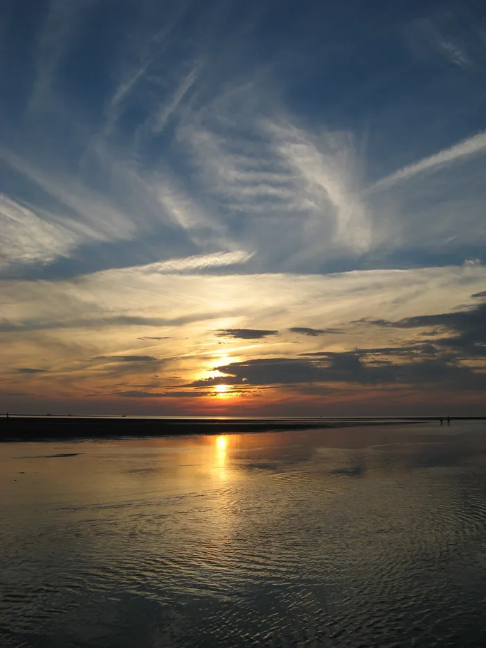 日落, 云, 水, 天空, 地平线, 水, 天空, 晚上, 风景