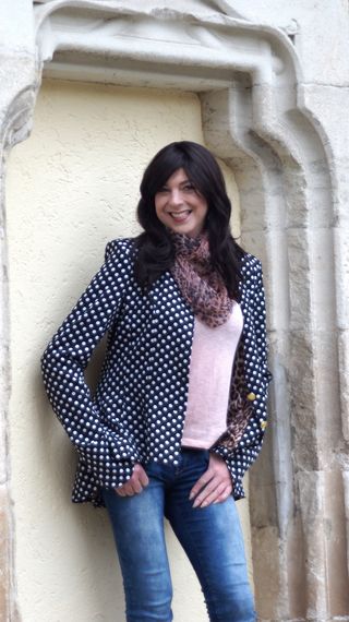 美丽，姿势，自然，模特，年轻女性，生活的乐趣，黑发，化妆