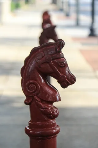 石头，雕像，马，雕塑，人物，艺术品，关注前景，表现