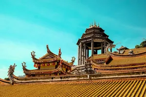 棕色混凝土宝塔，棕色，红色，龙，设计，建筑，青色，天空