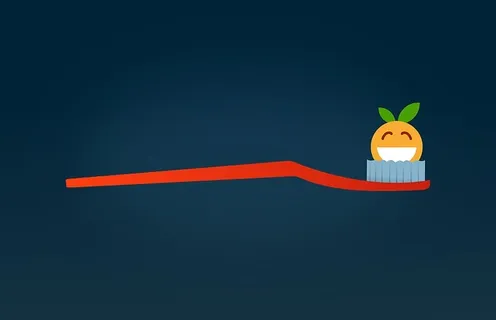 开心的牙齿-带水果微笑的香椿