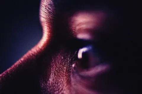 光,人,艺术,暗,抽象,成年人,老年人,大眼睛 光,人,艺术,暗,抽象,成年人,老年人,大眼睛