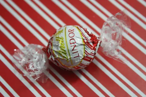 巧克力，礼物，礼物，糖果，lindt，lindor，糖果棒，白巧克力