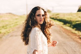 发型，头发，长发，美女，年轻人，一人，肖像，卷发