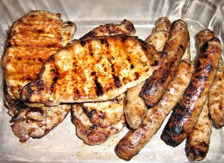 烧烤、猪排、香肠、香料、食品、食品和饮料、新鲜度、肉