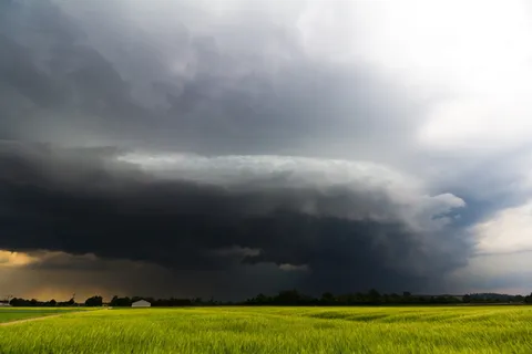 积雨云、风暴狩猎、气象学、雷暴、风暴、弧、阵风锋、雷云 积雨云、风暴狩猎、气象学、雷暴、风暴、弧、阵风锋、雷云