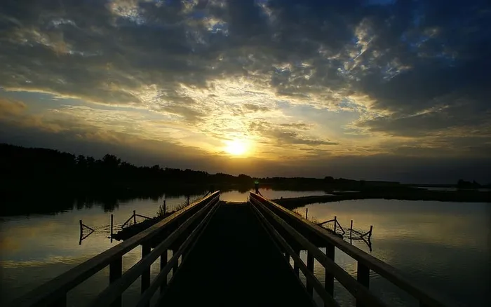 海滩、云朵、黎明、黄昏、黄昏、码头、湖泊、景观