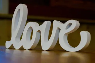 love独立品牌、文字、文字、字母、数字、符号、木材、标志