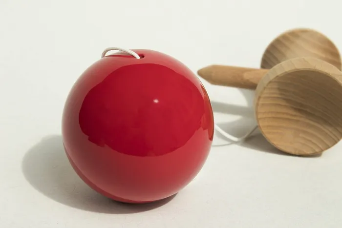 kendama，play，skill，toys，日语，ball，red，剑