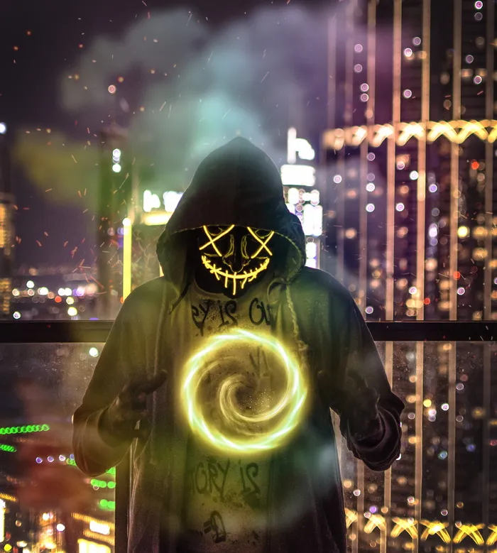 男子穿着连帽衫形成脉轮壁纸