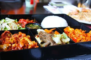 便当盒，韩国食品，大米，肉，牛肉，猪肉，饥饿，面条