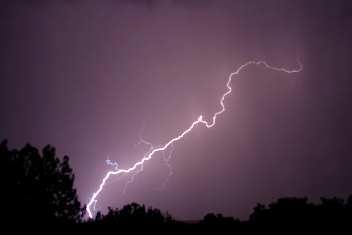 闪电，雷电，闪电，风暴，自然，雷雨，雨，天空