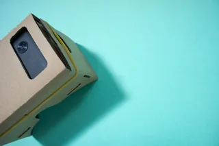 技术，谷歌硬纸板，nexus5，虚拟现实，虚拟现实，彩色背景，工作室拍摄，室内