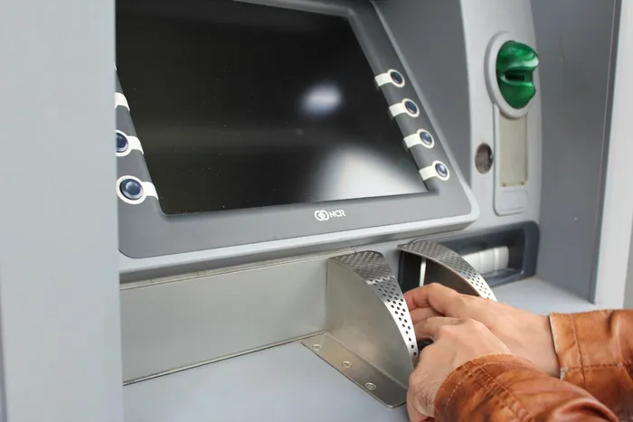 个人，使用，atm机，atm，英国脱欧，现金，取款，密码类型
