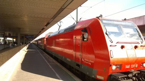 火车，罢工，时间表，警告，通勤者，db，铁路轨道，工会