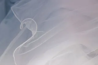 白色薄纱