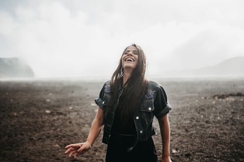 黑色牛仔女式牛仔裤