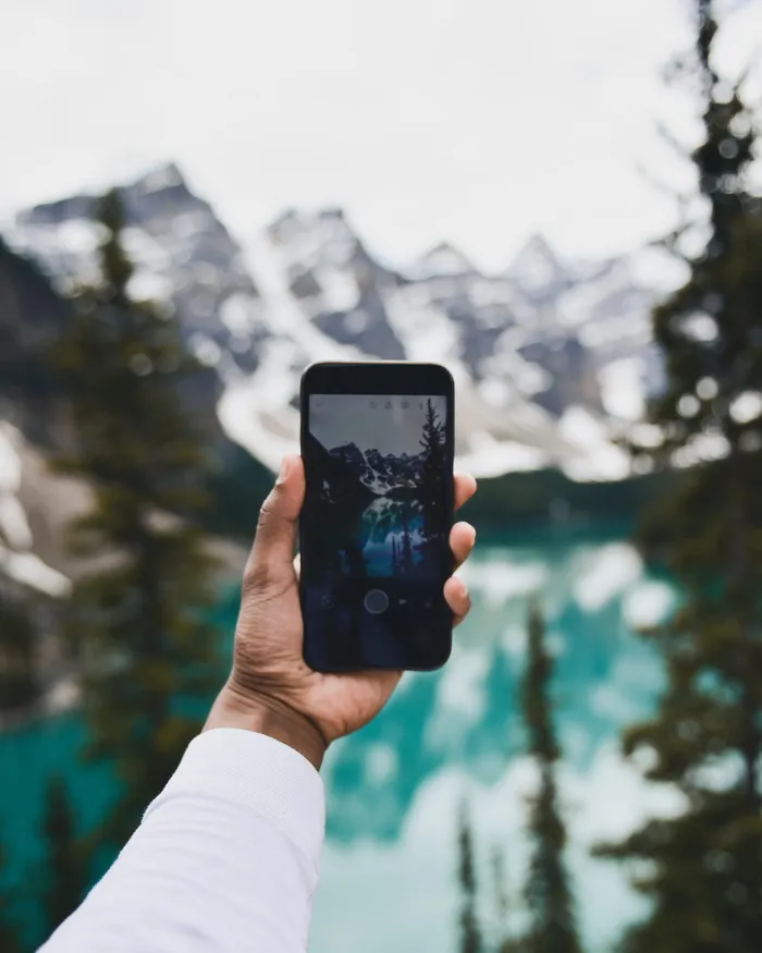 加拿大，冰碛湖，人的手，手，一个人，无线技术，摄影主题，技术