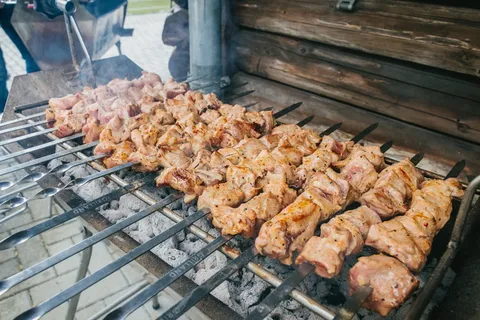 烤肉、烤肉、俄罗斯食品、烧烤、食品、食品和饮料、烧烤、肉类