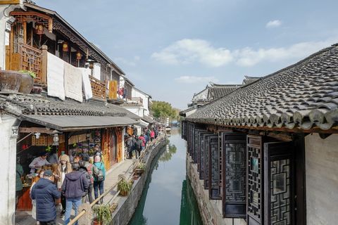 灰色混凝土房屋 灰色混凝土房屋